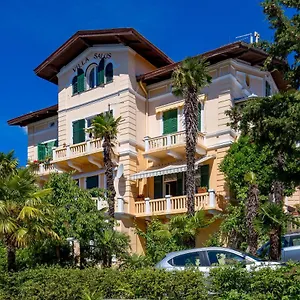 villa-salus-apartment-maruna.primorje-gorskikotar.com/