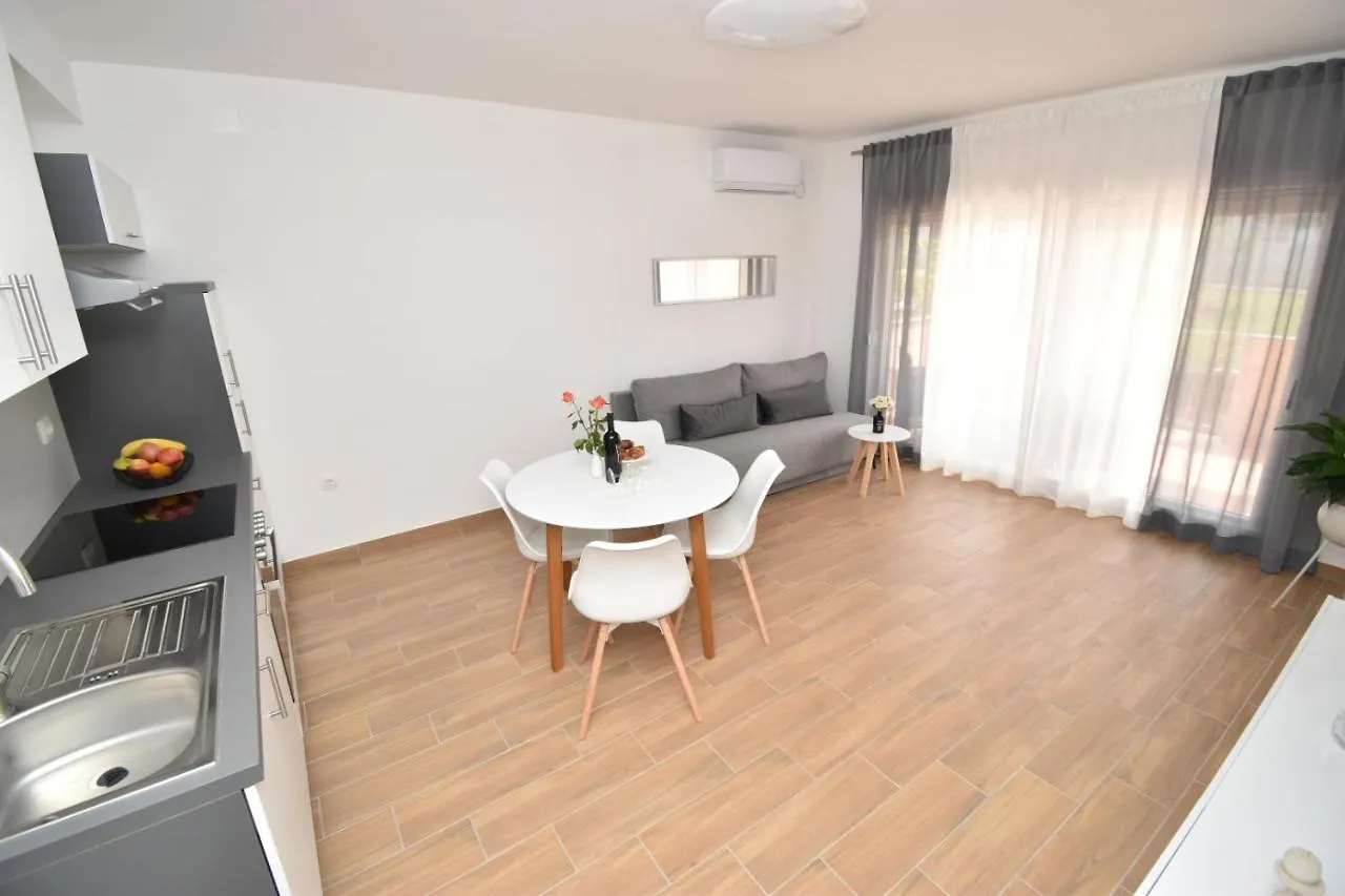 Apartments Ivan Zadar