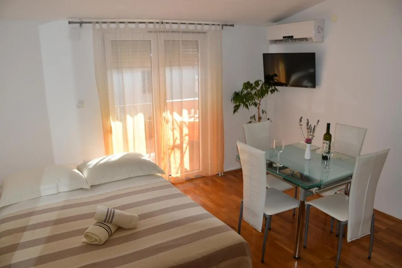 Apartments Ivan Zadar